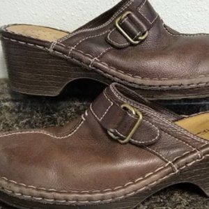 Women's 8 VTG Thom Mcan Brown Leather Split Toes Slip on Clogs Mule Shoes